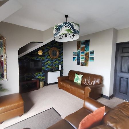 Palm Cove Bundoran Luxurious Sea View Balcony Free Wifi Netflix Sleeps 5 Apartment Exterior foto