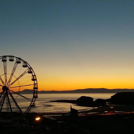 Palm Cove Bundoran Luxurious Sea View Balcony Free Wifi Netflix Sleeps 5 Apartment Exterior foto