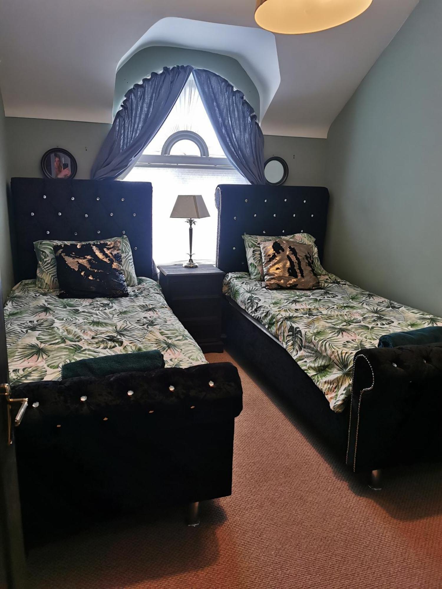 Palm Cove Bundoran Luxurious Sea View Balcony Free Wifi Netflix Sleeps 5 Apartment Exterior foto